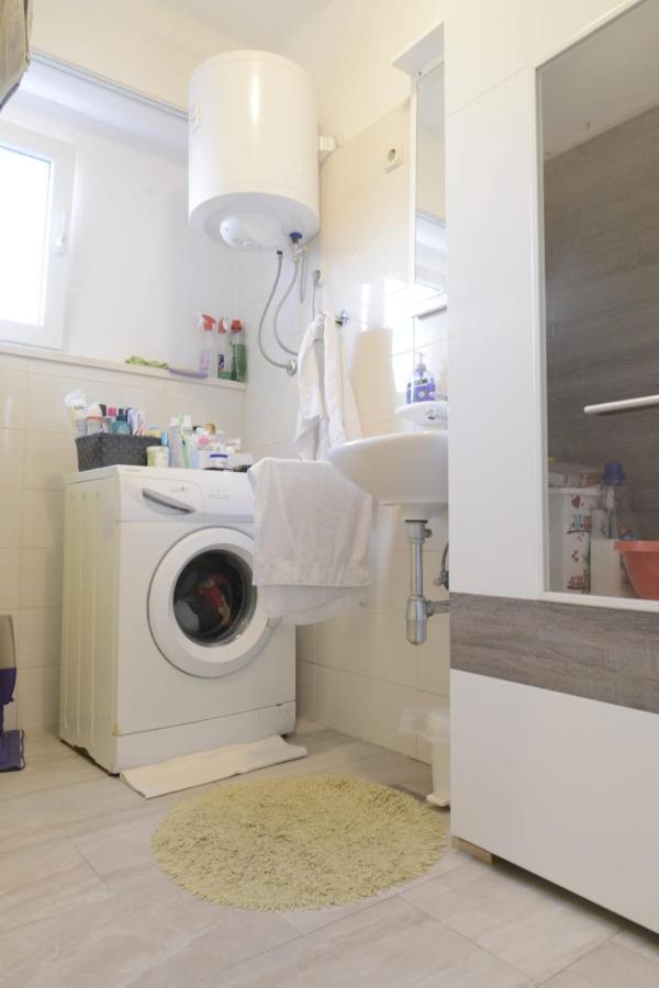 Domagoj Appartement Zadar Buitenkant foto